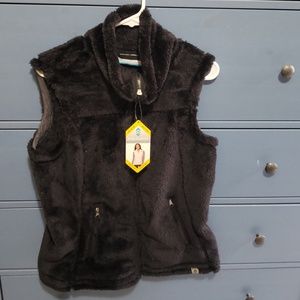 Alpine Butter Pile Vest in Black (NWT!)